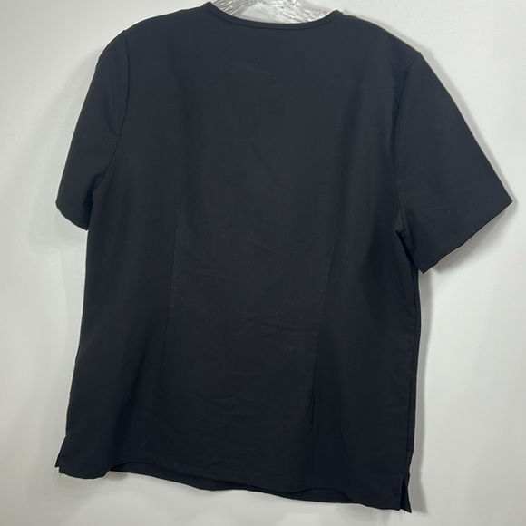 Figs Women’s Casma Black scrub top size large - Picture 7 of 8
